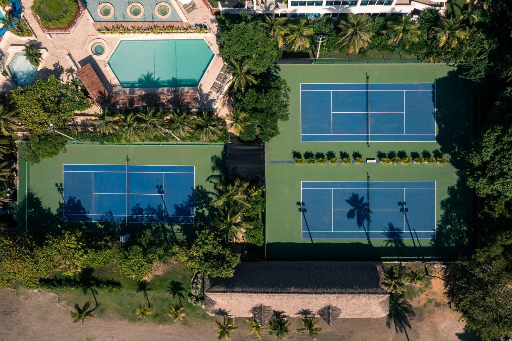 Hilton Cartagena Hotel Exterior foto